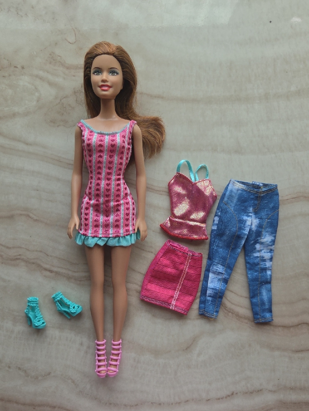 Barbie Teresa Fashion Gift Set
